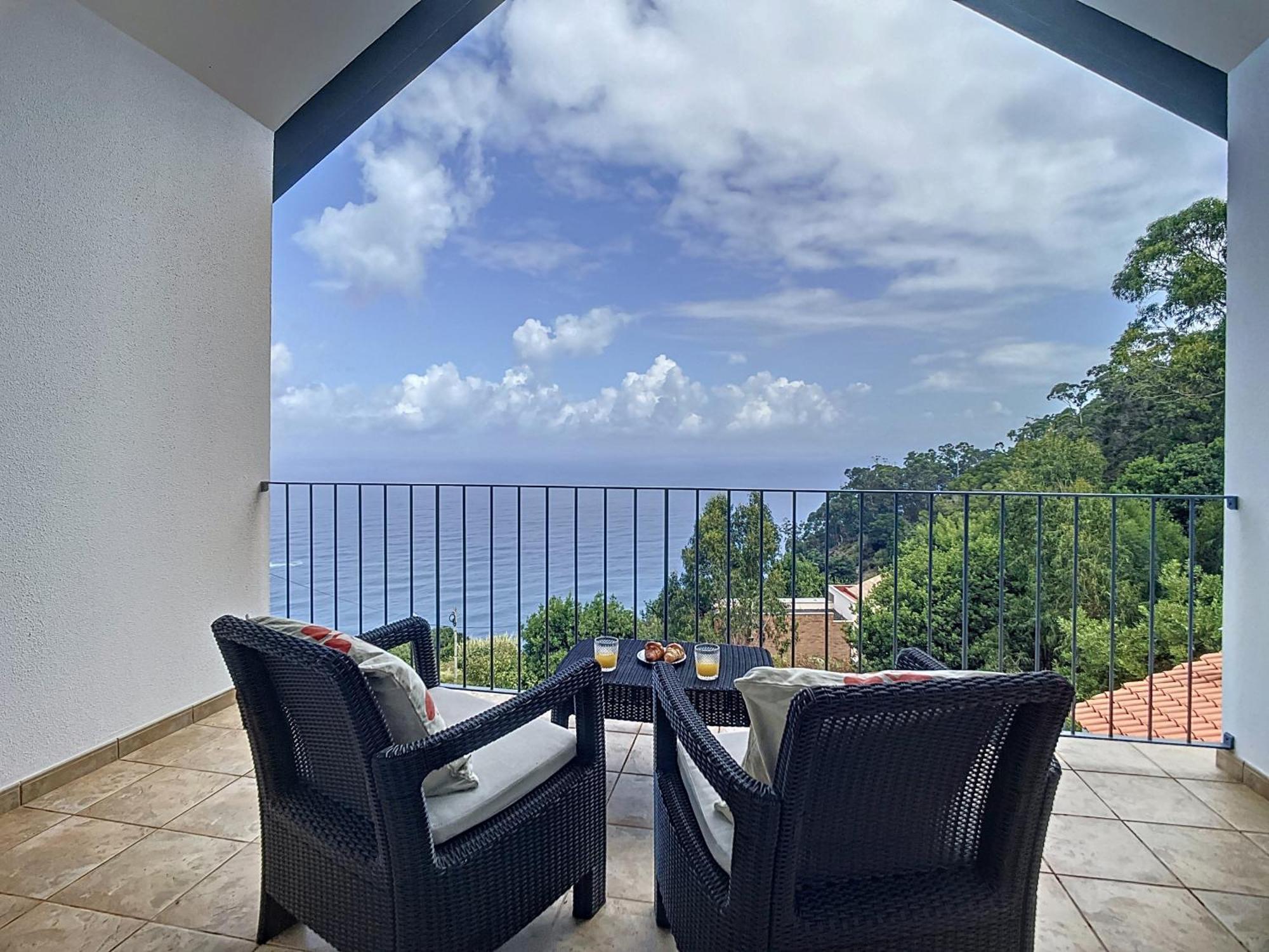 Vinhaticos Villa By Atlantic Holiday Porto Moniz Bagian luar foto
