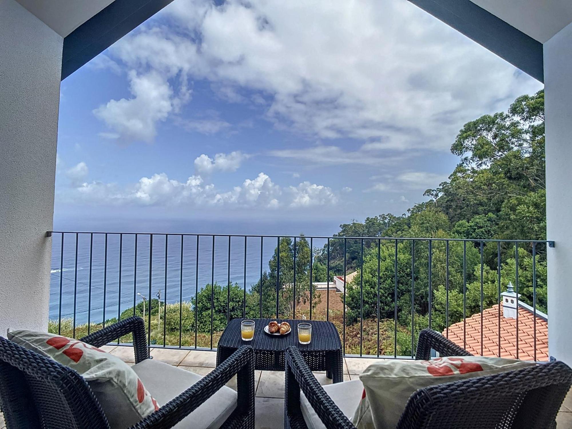 Vinhaticos Villa By Atlantic Holiday Porto Moniz Bagian luar foto