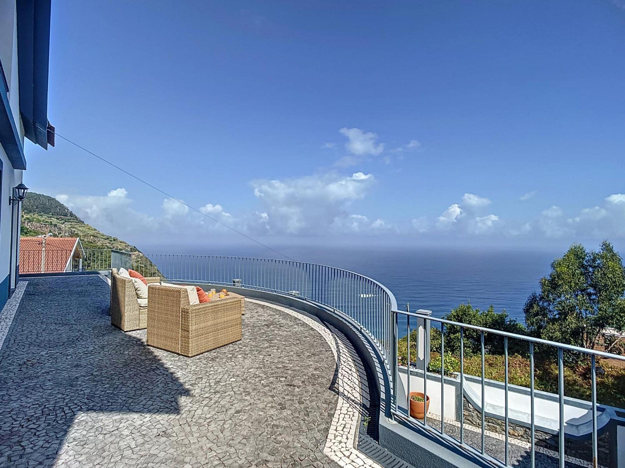 Vinhaticos Villa By Atlantic Holiday Porto Moniz Bagian luar foto